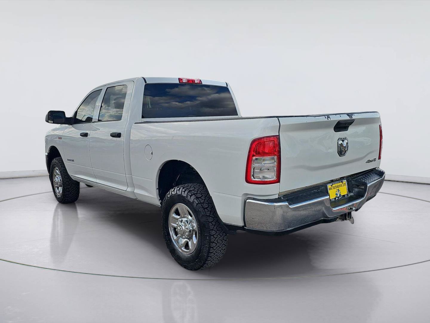 Used 2021 RAM 2500 Tradesman w/ Chrome Appearance Group AWD/4WD image 3