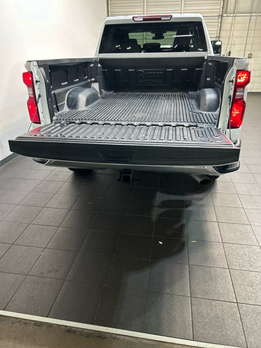Used 2025 Chevrolet Silverado 2500 LT w/ Convenience Package AWD/4WD image 10