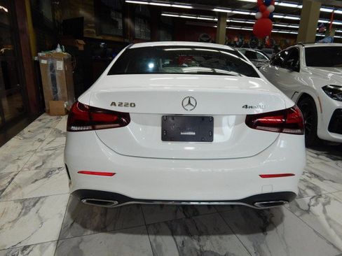 Used 2022 Mercedes-Benz A 220 4MATIC image 5