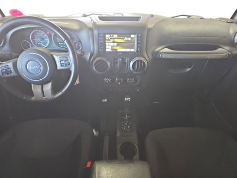 Used 2017 Jeep Wrangler Sport AWD/4WD image 12