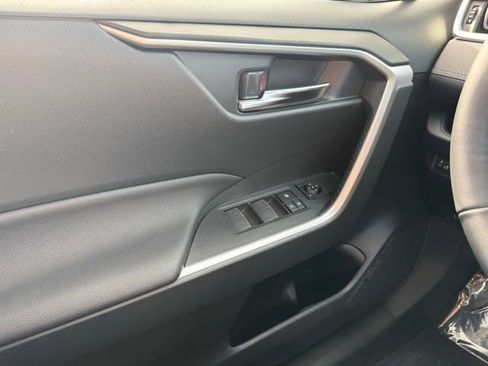 Certified 2025 Toyota RAV4 XLE w/ Convenience Package image 32