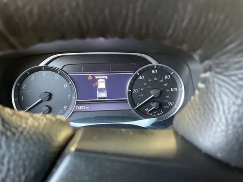 Used 2022 Nissan Frontier SV image 14