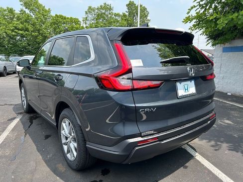 Used 2026 Honda CR-V EX image 3