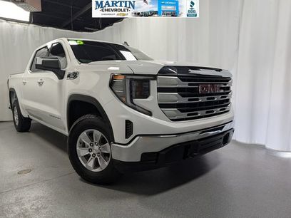 Used 2025 GMC Sierra 1500 SLE
