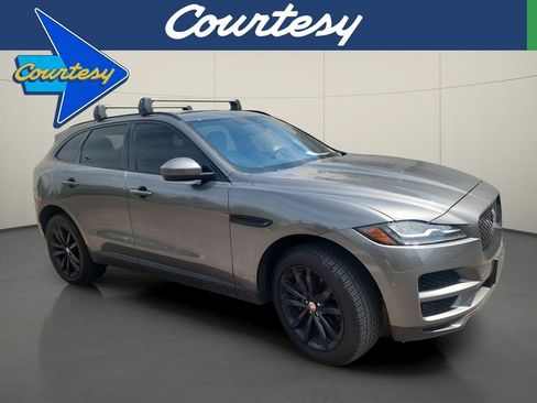 Used 2018 Jaguar F-PACE Prestige AWD/4WD image 1