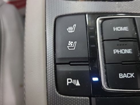 Used 2017 Genesis G80 3.8 w/ Option Group 03 RWD image 20