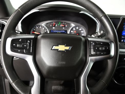 Used 2021 Chevrolet Blazer LT FWD image 19