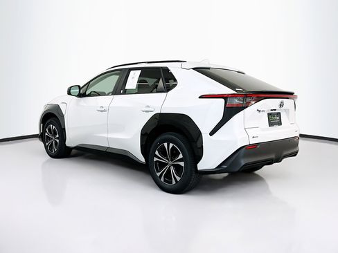 Used 2024 Toyota bZ4X XLE w/ Weather Package image 5
