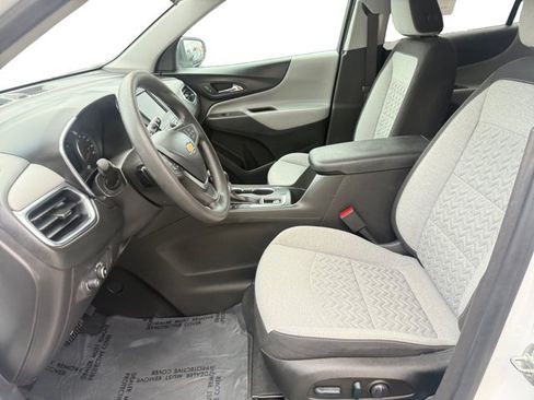 Used 2022 Chevrolet Equinox LT AWD/4WD image 10