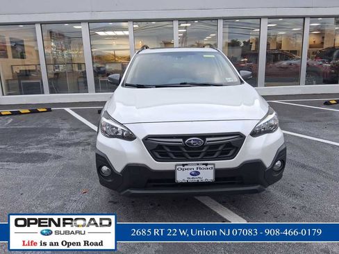 Used 2021 Subaru Crosstrek 2.5i Sport w/ Moonroof Package image 2