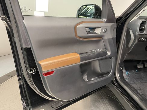 Used 2023 Ford Bronco Sport Outer Banks w/ Tech Package image 13