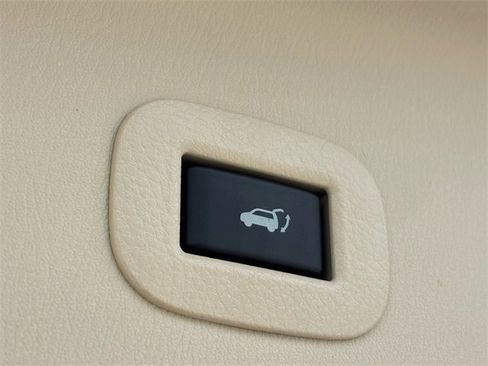 Used 2024 INFINITI QX80 Sensory w/ All-Season Package image 21