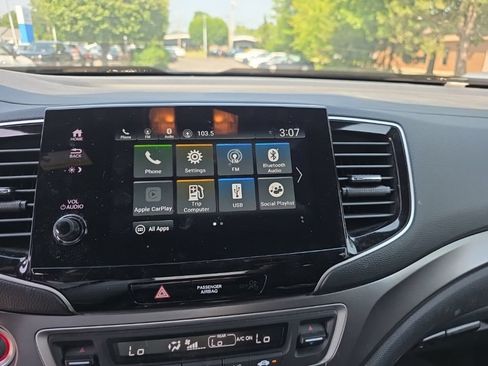 Used 2024 Honda Passport EX-L image 15