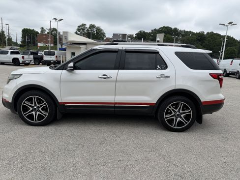 Used 2014 Ford Explorer Limited w/ Equipment Group 301A AWD/4WD image 4