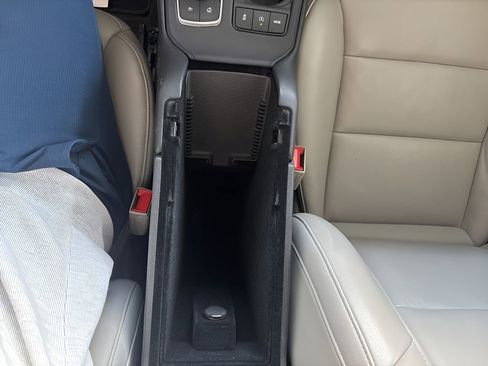 Used 2022 Cadillac XT4 Luxury image 19