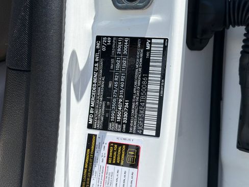 Used 2026 Mercedes-Benz GLS 450 4MATIC image 29