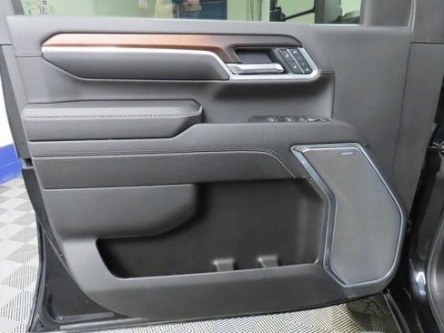 Used 2025 GMC Sierra 3500 Denali w/ Denali Reserve Package image 81