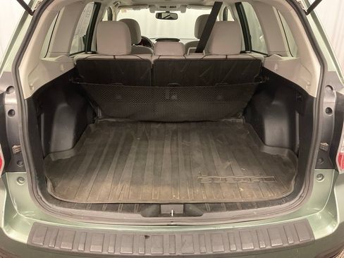 Used 2015 Subaru Forester 2.5i Premium AWD/4WD image 9