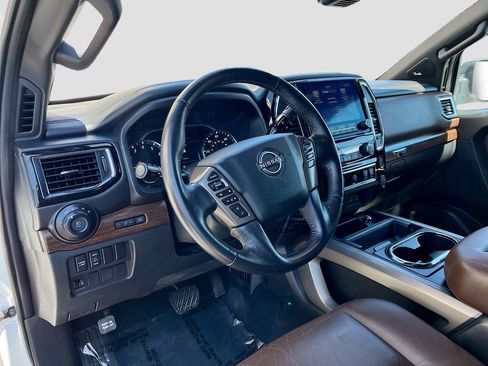 Used 2023 Nissan Titan Platinum Reserve w/ Moonroof Package AWD/4WD image 9
