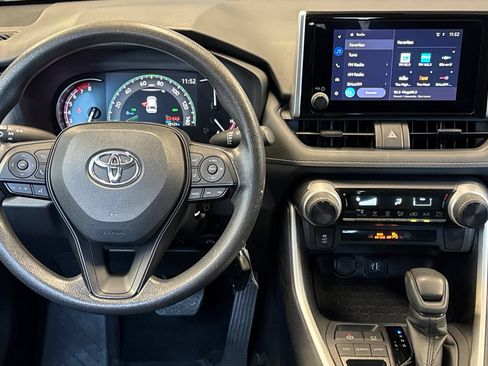 Certified 2023 Toyota RAV4 LE FWD image 20