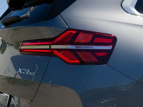 New 2026 BMW X3 xDrive30 w/ Premium Package image 4