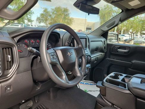 Used 2024 Chevrolet Silverado 1500 Custom Trail Boss image 2