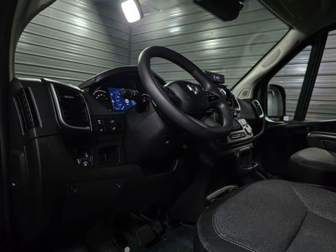 Used 2024 RAM ProMaster 2500 w/ Quick Order Package 22G SLT image 14