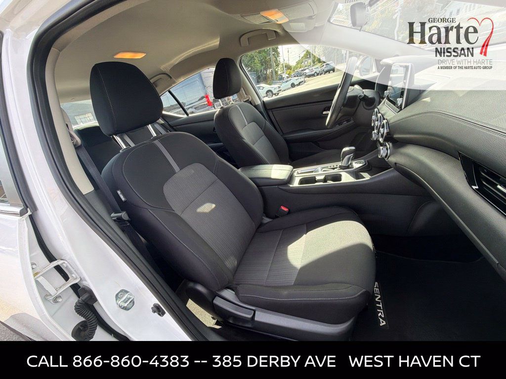 Certified 2024 Nissan Sentra SV FWD image 31