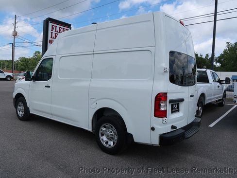 Used 2020 Nissan NV 2500 SV w/ Back Door Glass Package RWD image 3