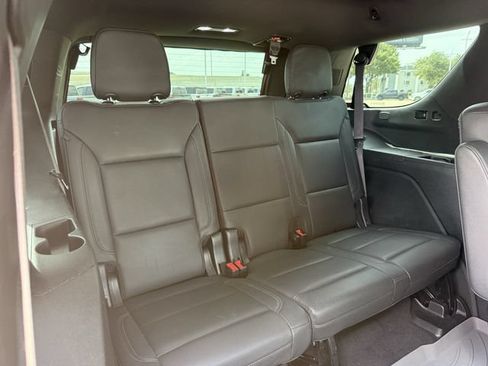 Certified 2022 Chevrolet Tahoe LT w/ Luxury Package AWD/4WD image 33