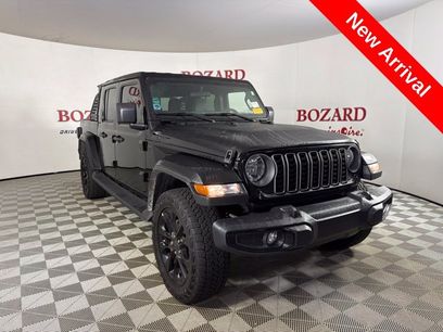 Used 2025 Jeep Gladiator Sport