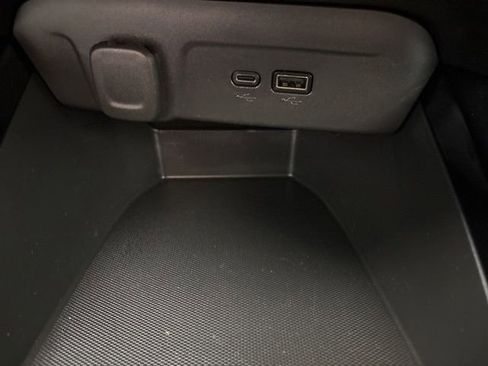 Used 2024 Chevrolet Trax LT w/ Driver Confidence Package FWD image 19