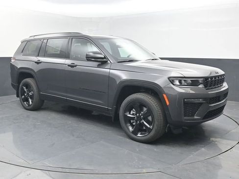 New 2026 Jeep Grand Cherokee L Limited w/ Limited Altitude Package image 7