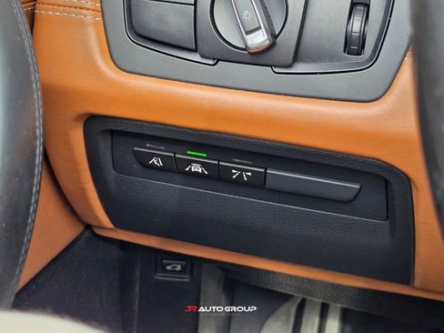 Used 2016 BMW M4 Convertible image 18