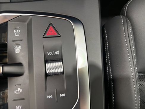 Used 2025 BMW 228i xDrive w/ Premium Package image 39