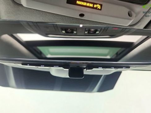 Used 2025 Land Rover Defender 110 X image 57