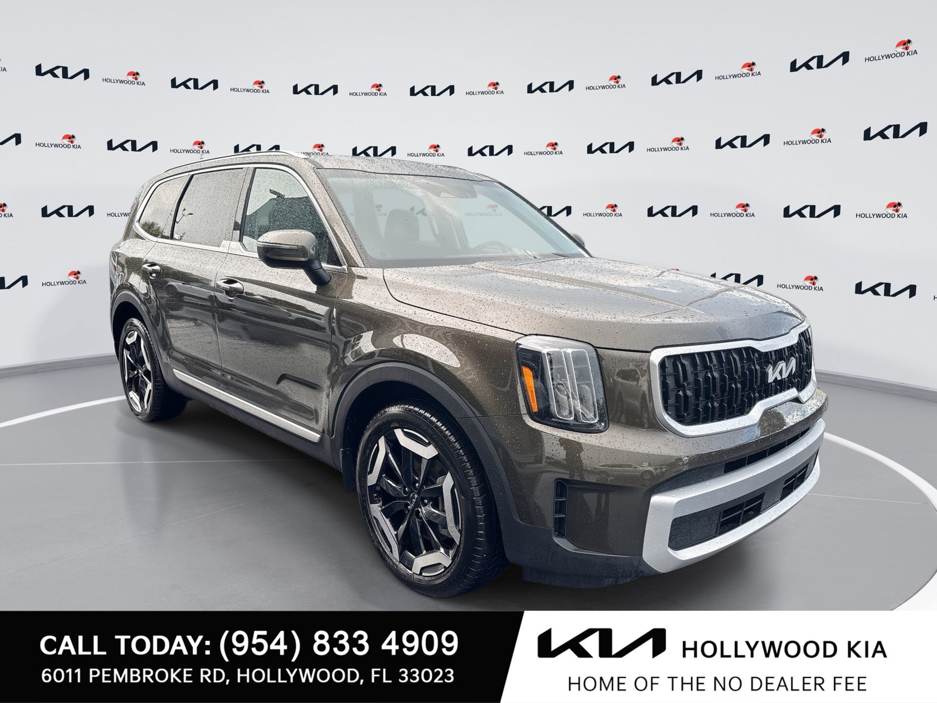 Used 2025 Kia Telluride EX FWD image 1