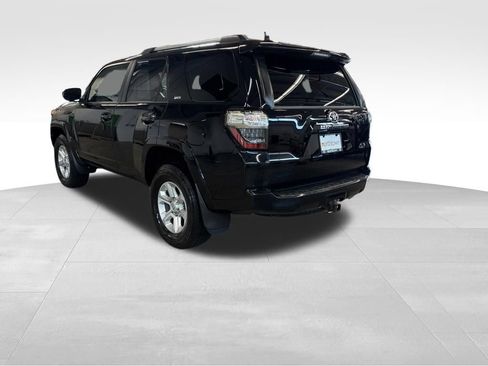 Used 2021 Toyota 4Runner SR5 AWD/4WD image 3