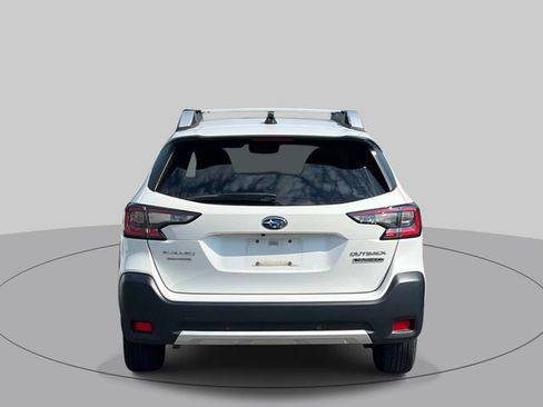 Used 2025 Subaru Outback Touring XT w/ Tech Package 3 AWD/4WD image 3