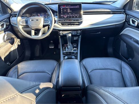 Used 2022 Jeep Compass Limited image 13