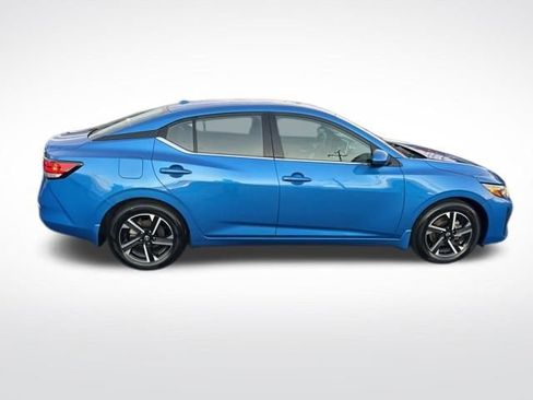 Used 2024 Nissan Sentra SV image 7