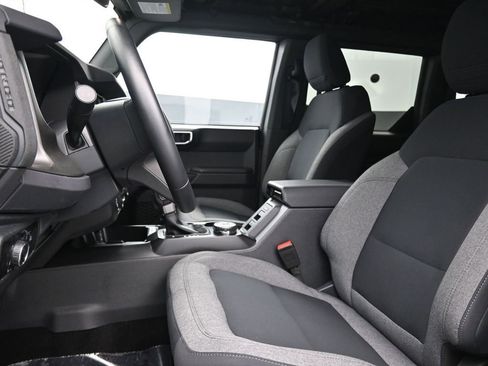 Used 2025 Ford Bronco Big Bend image 17