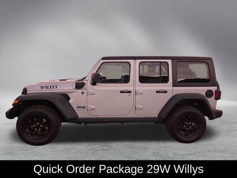 Used 2023 Jeep Wrangler Unlimited image 3