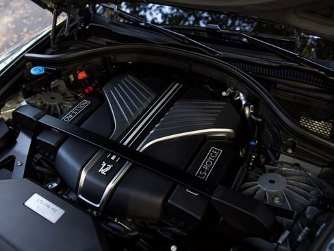 Used 2022 Rolls-Royce Cullinan Black Badge AWD/4WD image 15