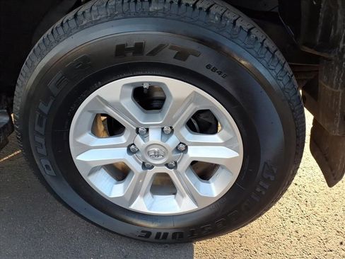 Used 2020 Toyota 4Runner SR5 Premium image 29