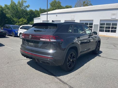 Used 2025 Volkswagen Atlas Cross Sport SEL R-Line AWD/4WD image 5