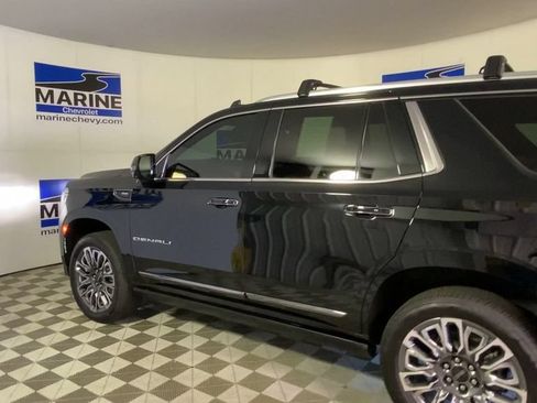 Used 2024 GMC Yukon Denali Ultimate AWD/4WD image 8