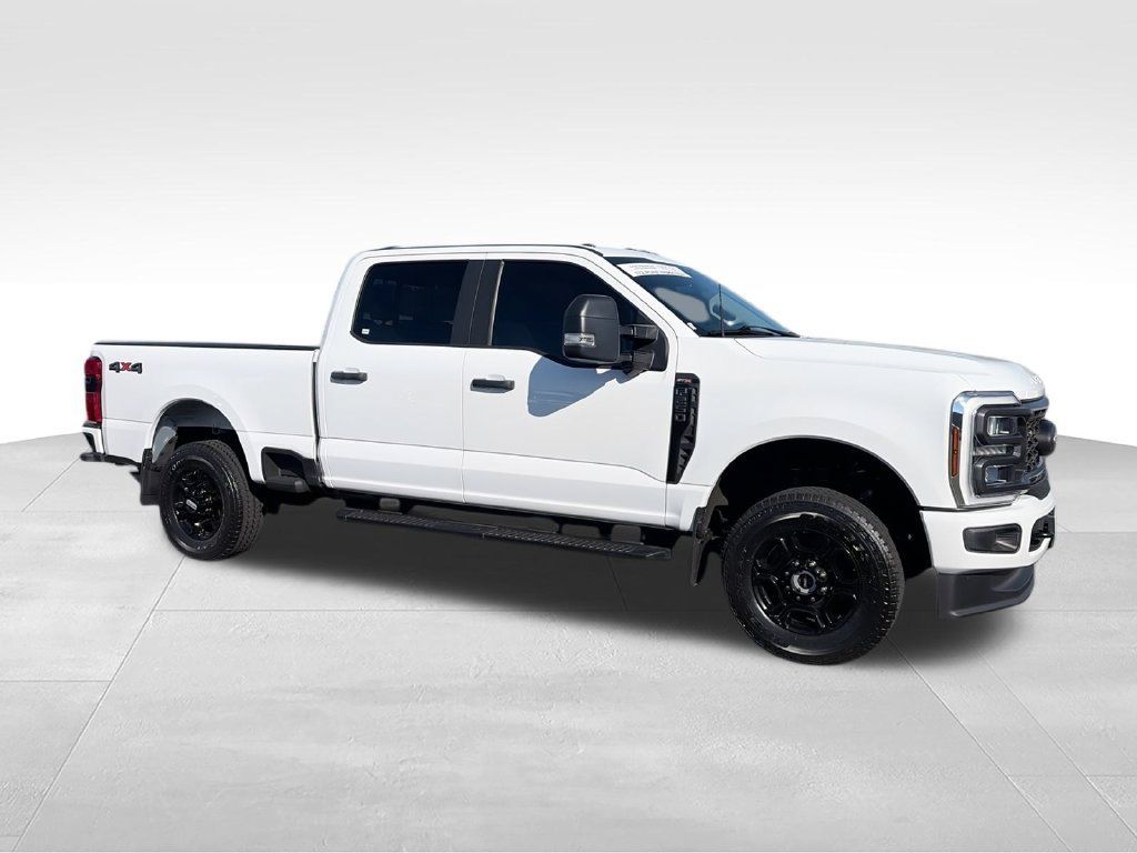 Used 2024 Ford F250 XL w/ STX Appearance Package AWD/4WD image 2