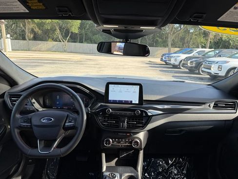 Used 2025 Ford Escape ST-Line FWD image 26