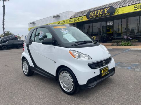Used 2014 smart fortwo pure image 1